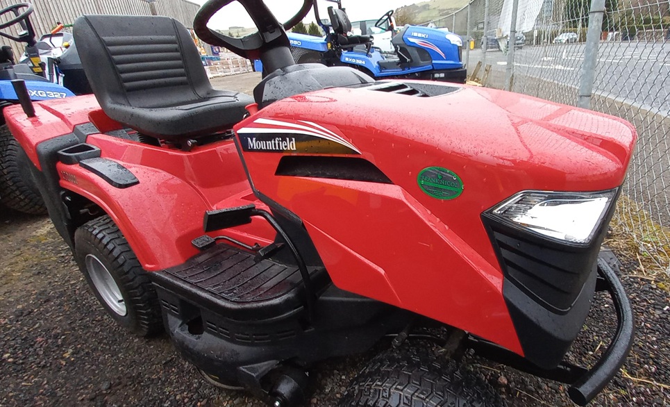 Sold - Used 2021 - Mountfield 1530H 84cm (33") Lawn Tractor