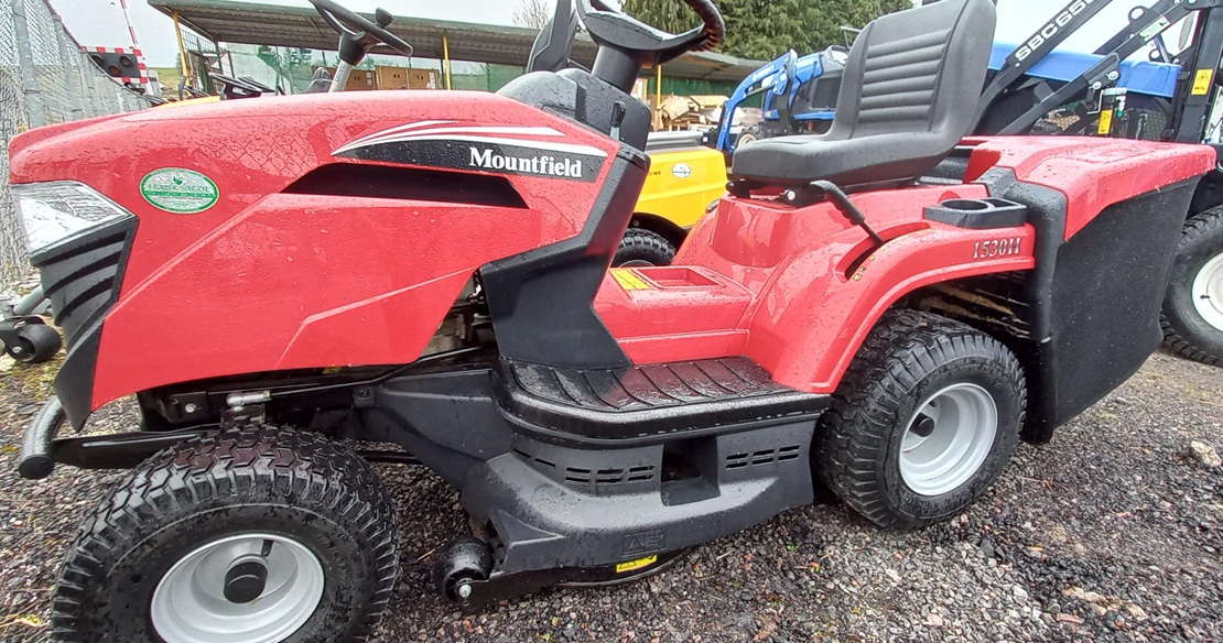 Sold - Used 2021 - Mountfield 1530H 84cm (33") Lawn Tractor