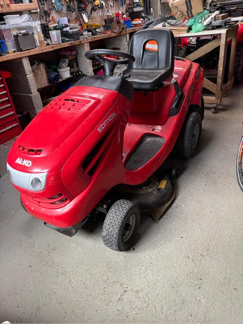 Sold - Used 2015 - AL-KO T16-92 92cm (36") Lawn Tractor