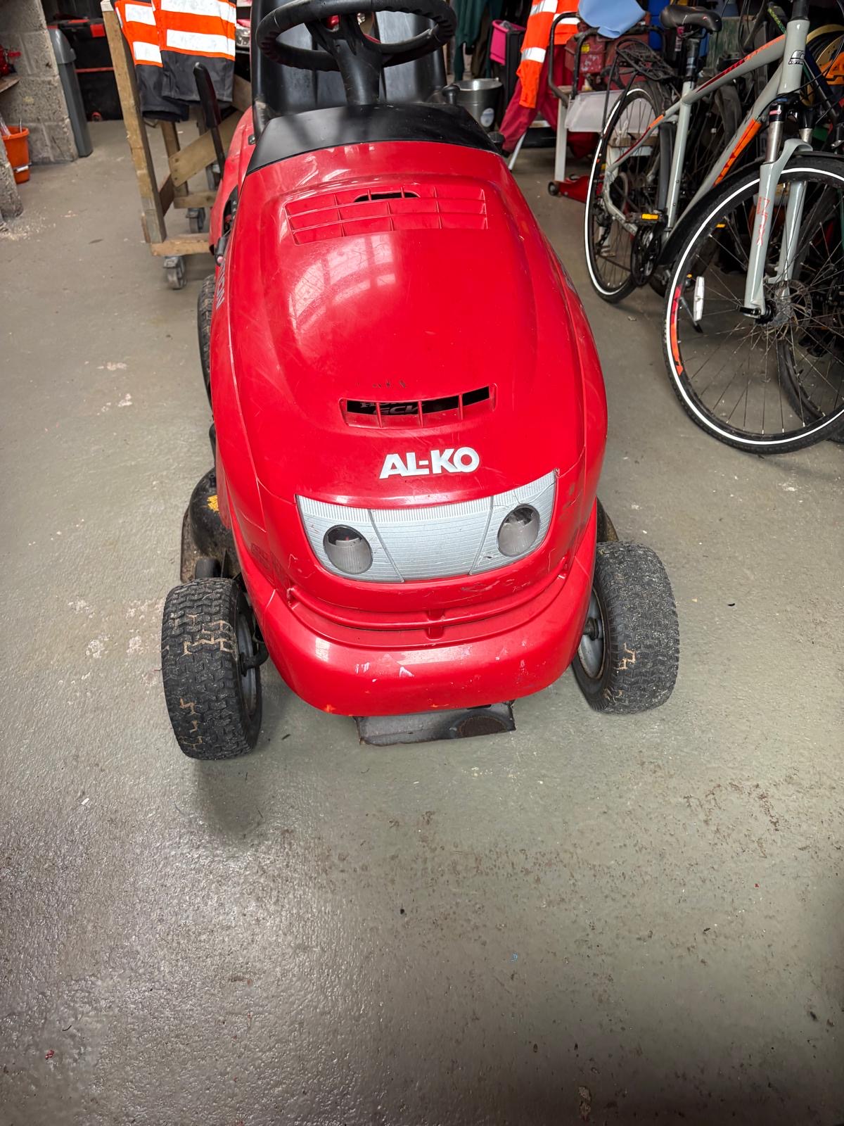 Sold - Used 2015 - AL-KO T16-92 92cm (36") Lawn Tractor