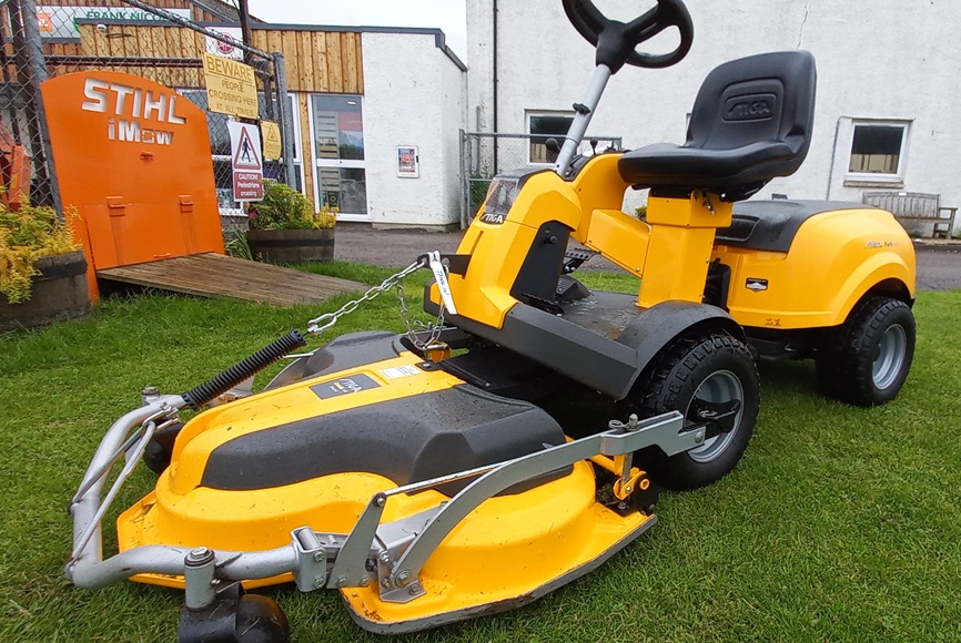 Used - 2017 Stiga Park 520P Out Front Ride-on Mower