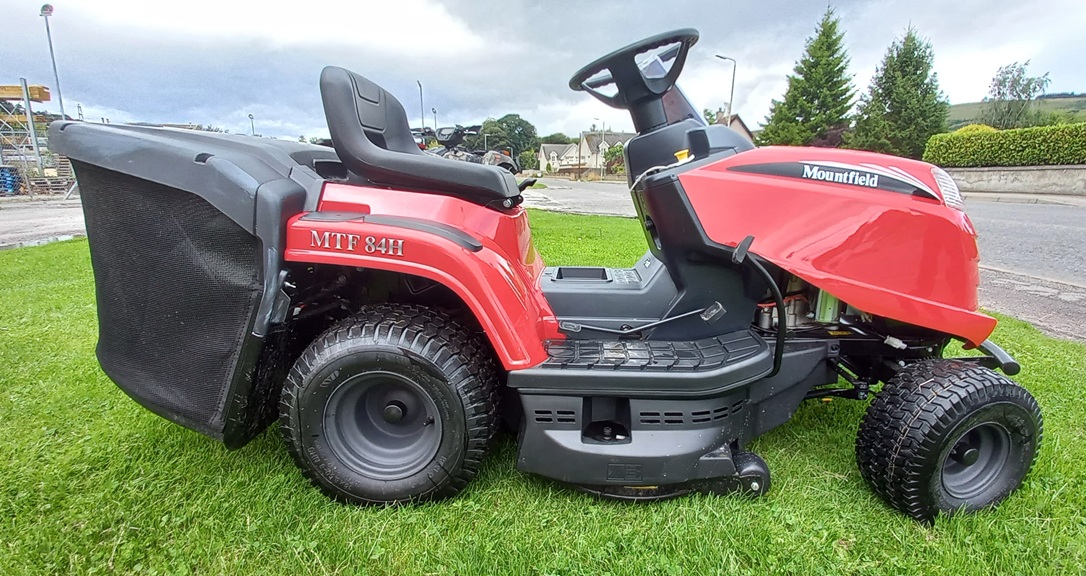 Used 2024 - Mountfield MTF 84H 84cm (33") Lawn Tractor