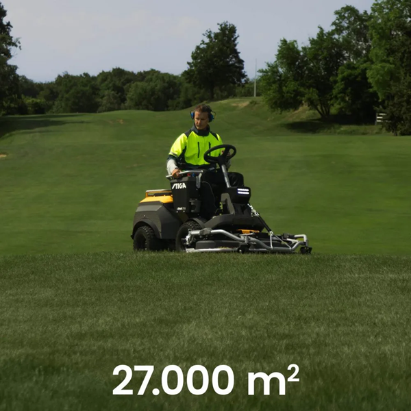 Stiga ePark Pro 900 Fully Electric Out-Front Mower