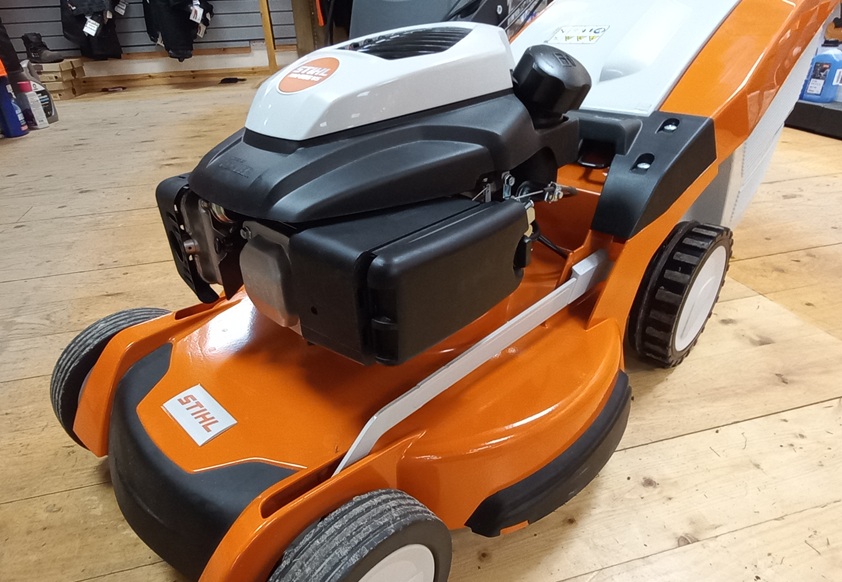 Ex Demo - STIHL RM 655 VS Petrol Lawn Mower (53cm)