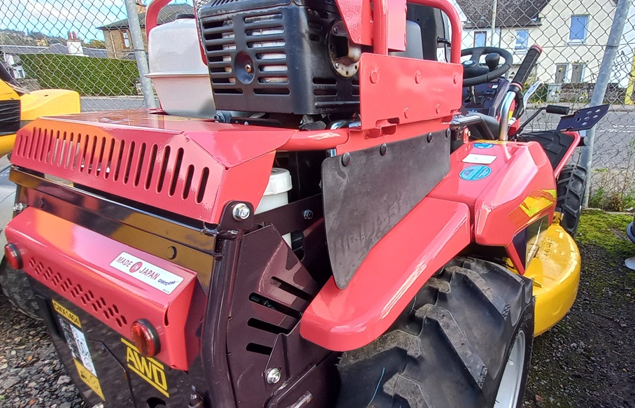 Ex Display - Canycom CMX1404 4WD Ride-on Brushcutter